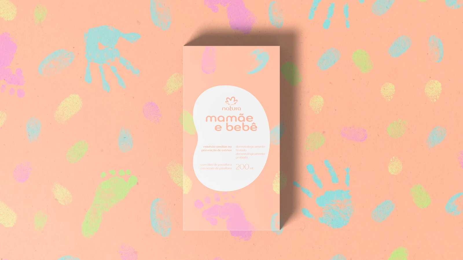 Mamãe e Bebê: grafismos de mãos e pés.